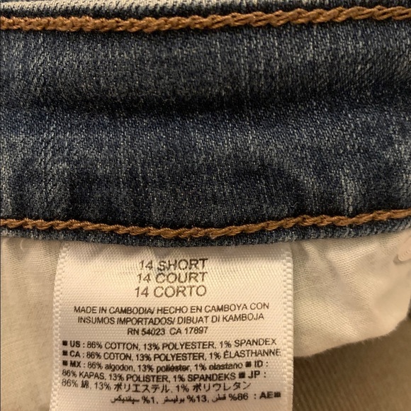 Old Navy Women's Original Mid-Rise Boot Cut Jeans in Blue.     Size-14 Short - Picture 3 of 5